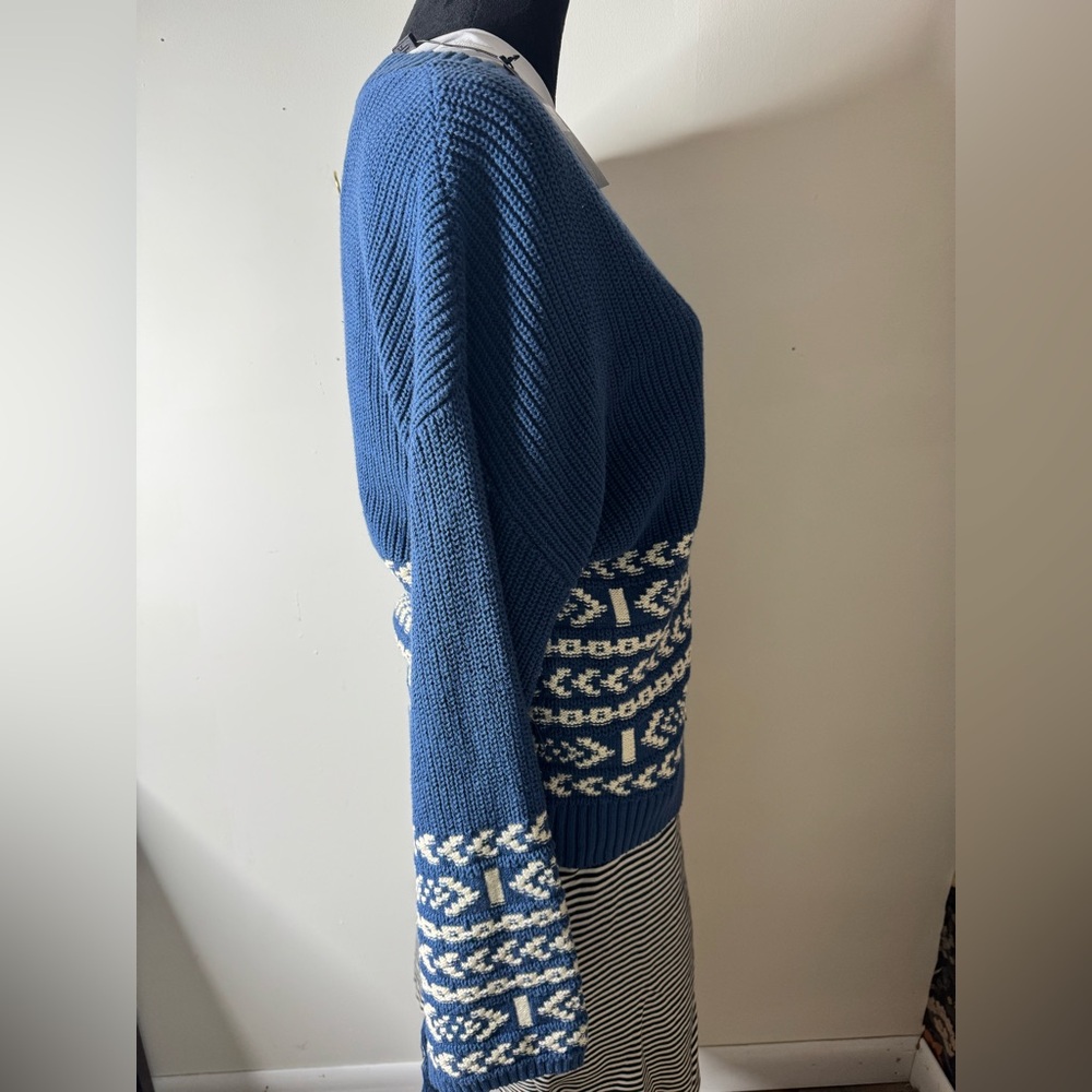 NWT Frye Aztec Blue and White Women's Cardigan Sweater Size Medium - Picture 5 of 11